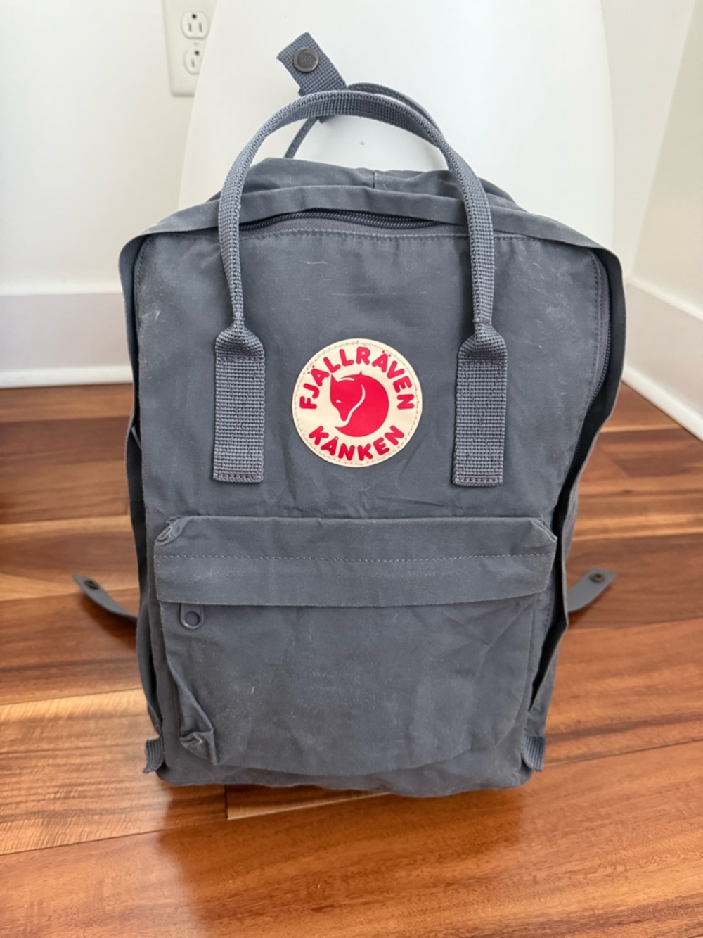 Fjällräven Kånken Classic Backpack – Dark Gray